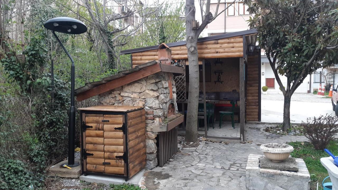 The House Apartments & Guest Rooms Охрид Экстерьер фото