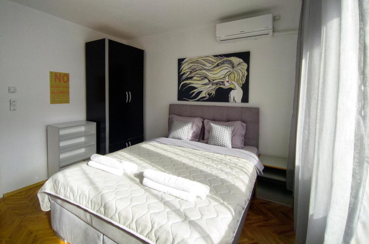 The House Apartments & Guest Rooms Охрид Экстерьер фото