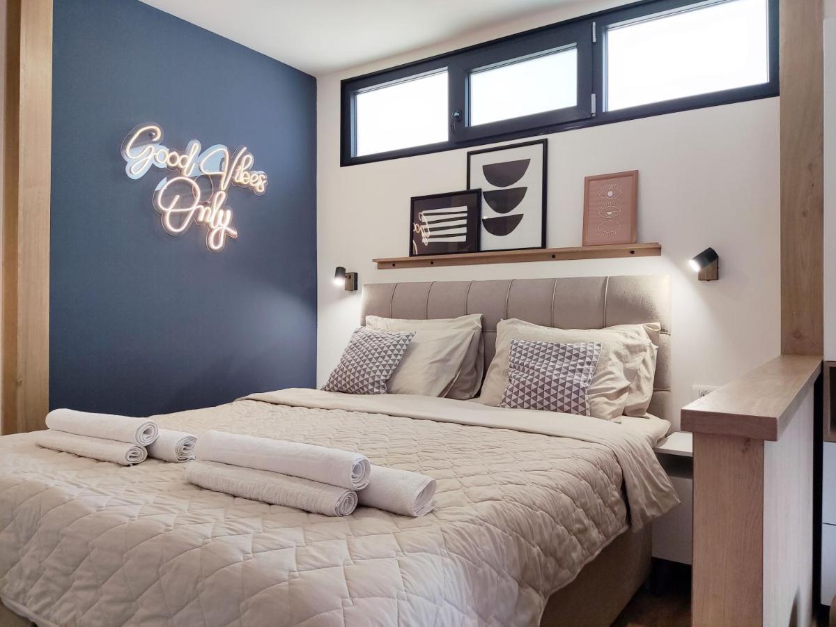 The House Apartments & Guest Rooms Охрид Экстерьер фото
