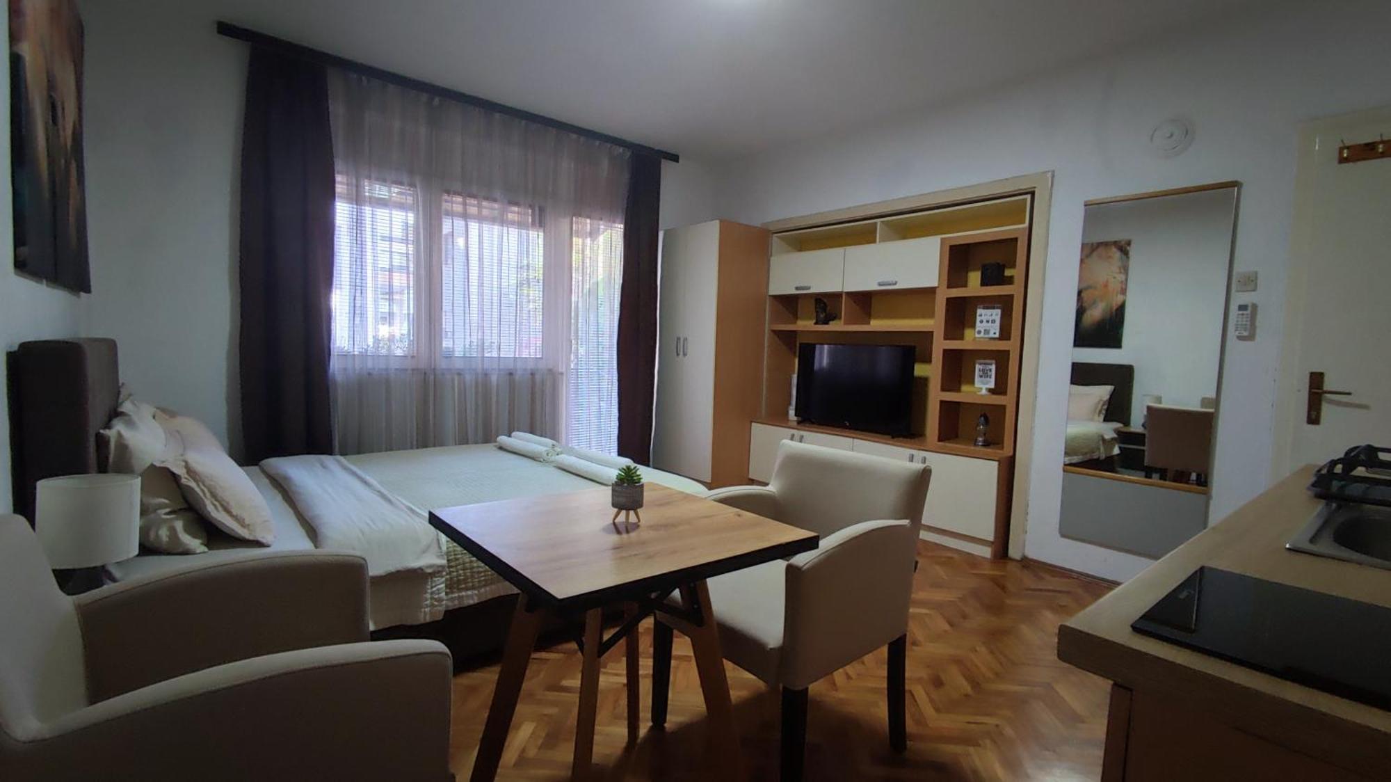 The House Apartments & Guest Rooms Охрид Экстерьер фото