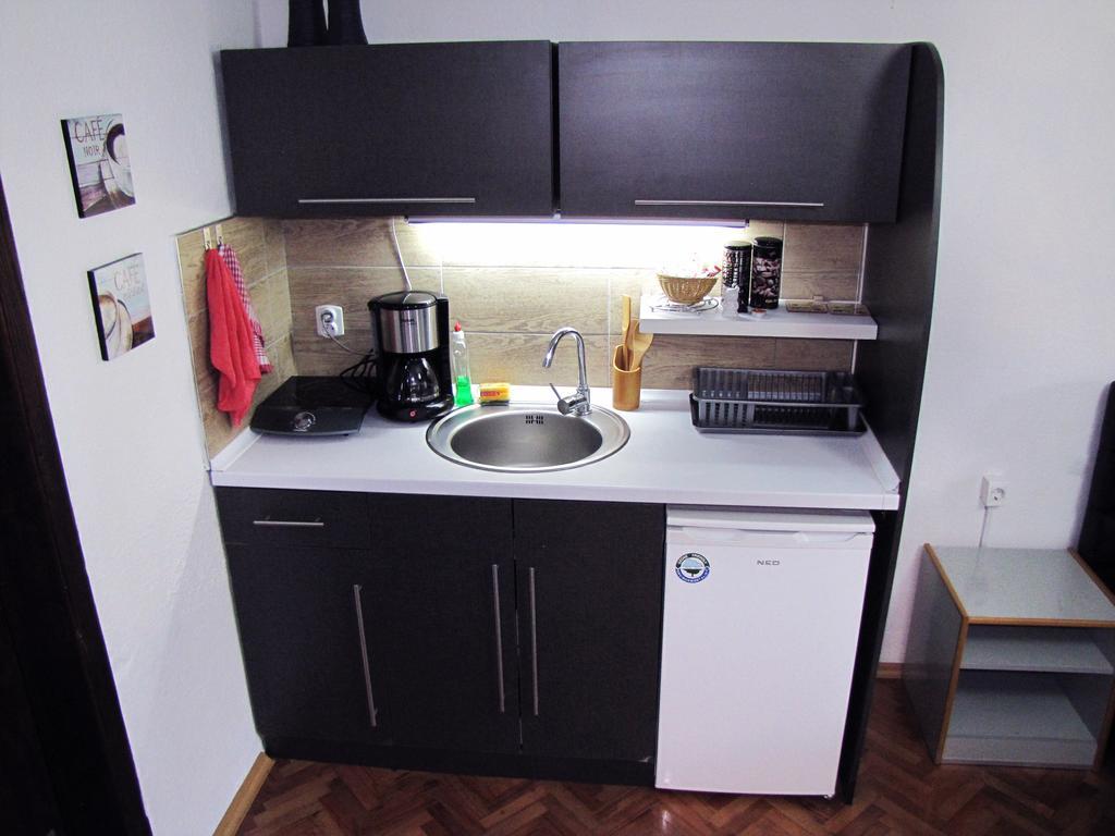 The House Apartments & Guest Rooms Охрид Экстерьер фото
